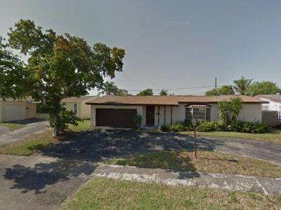 8570 Nw 24 Ct, Sunrise, FL 33322