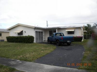 8681 Nw 25 St, Sunrise, FL 33322