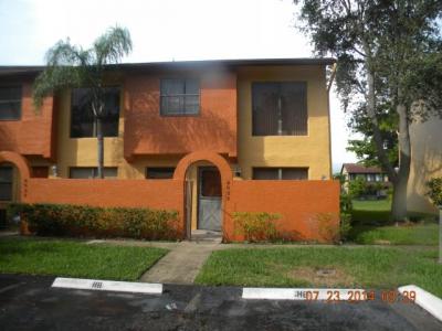 9032 Nw 45 Ct, Sunrise, FL 33351