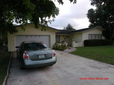 9055 Nw 24 Ct, Coral Springs, FL 33065