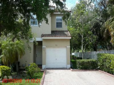 9166 Nw 40 Place, Sunrise, FL 33351