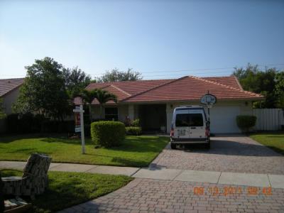 929 Nw 161 Ave, Pembroke Pines, FL 33028