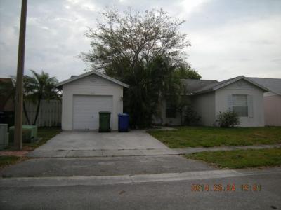 931 Sw 87 Ave, Pembroke Pines, FL 33025