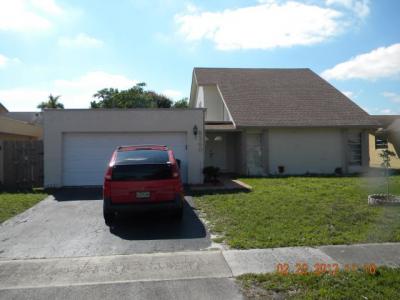 9360 Nw 39 Ct, Sunrise, FL 33351