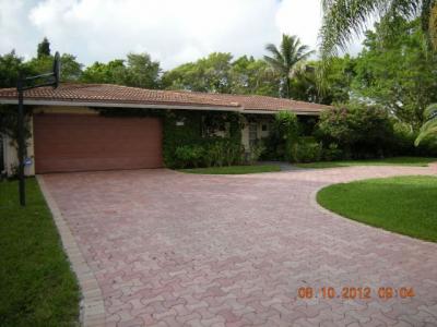 9605 Nw 36 Ct, Coral Springs, FL 33065