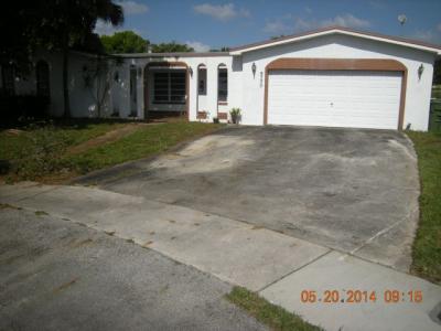 9730 Nw 4 St, Pembroke Pines, FL 33024