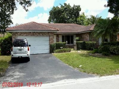 9737 Nw 4 Street, Coral Springs, FL 33071