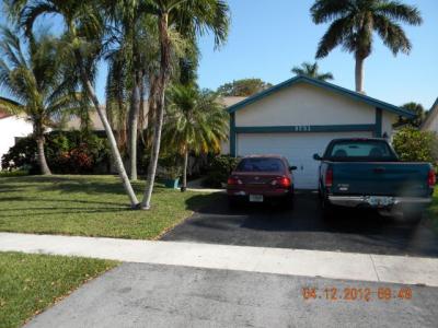 9751 Nw 33 Mnr, Sunrise, FL 33351