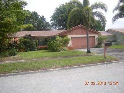 9881 Nw 26 Ct, Coral Springs, FL 33065